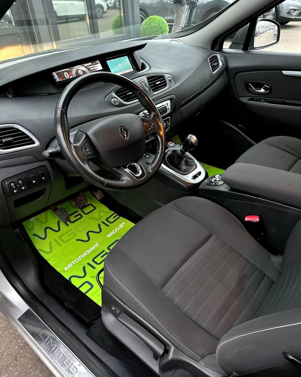 Renault Grand Scenic III · 2-й рестайлинг , 2015 г., механика, дизель - фото 9