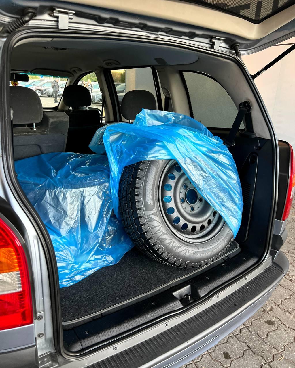 Opel Zafira A · Рестайлинг , 2003 г., механика, дизель - фото 14