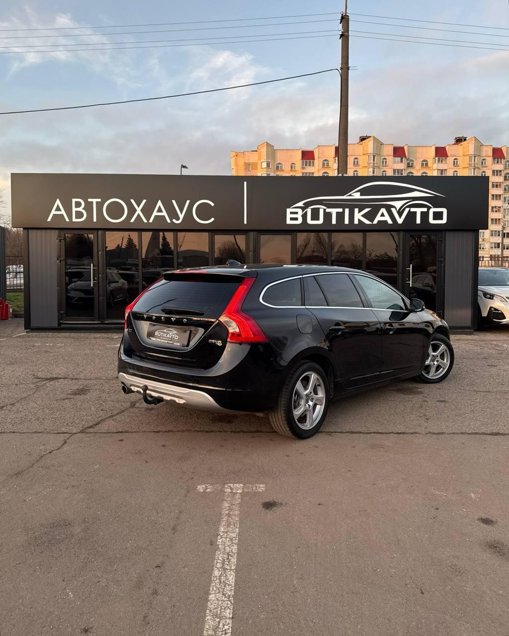 Volvo V60 I · Рестайлинг , 2011 г., механика, дизель - фото 4