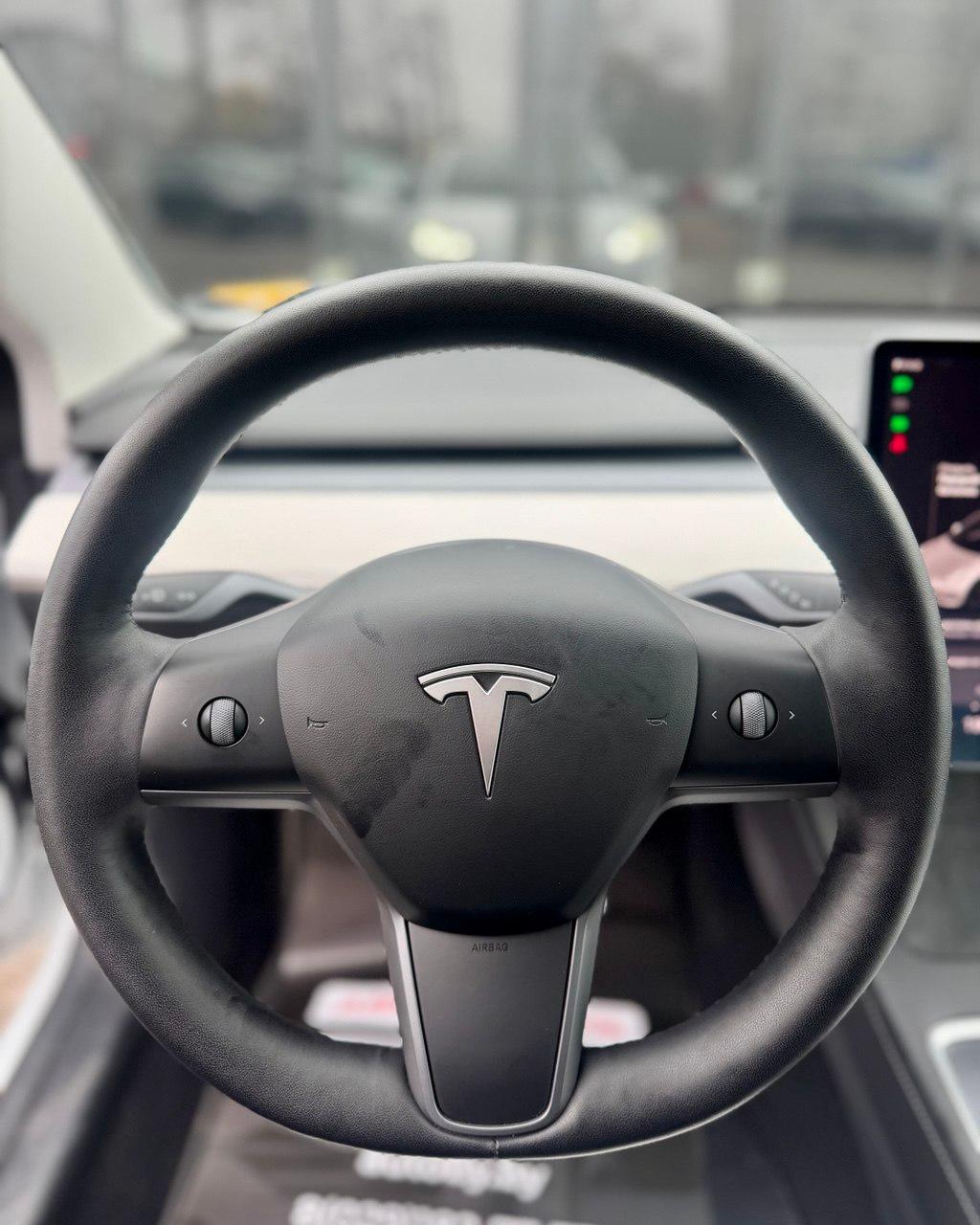 Tesla Model 3 I · Рестайлинг , 2022 г., автомат, электро - фото 15
