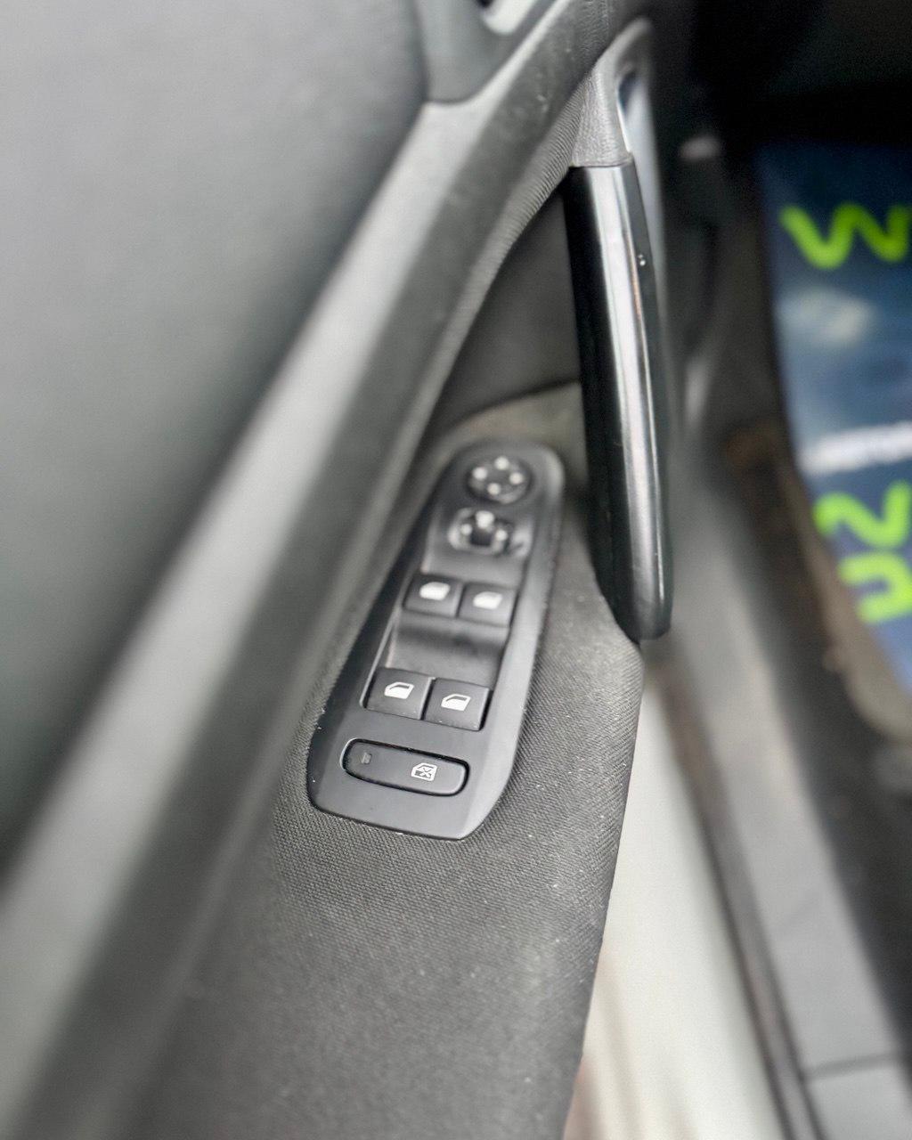 Peugeot 308 T9 · Рестайлинг , 2019 г., автомат, бензин - фото 17