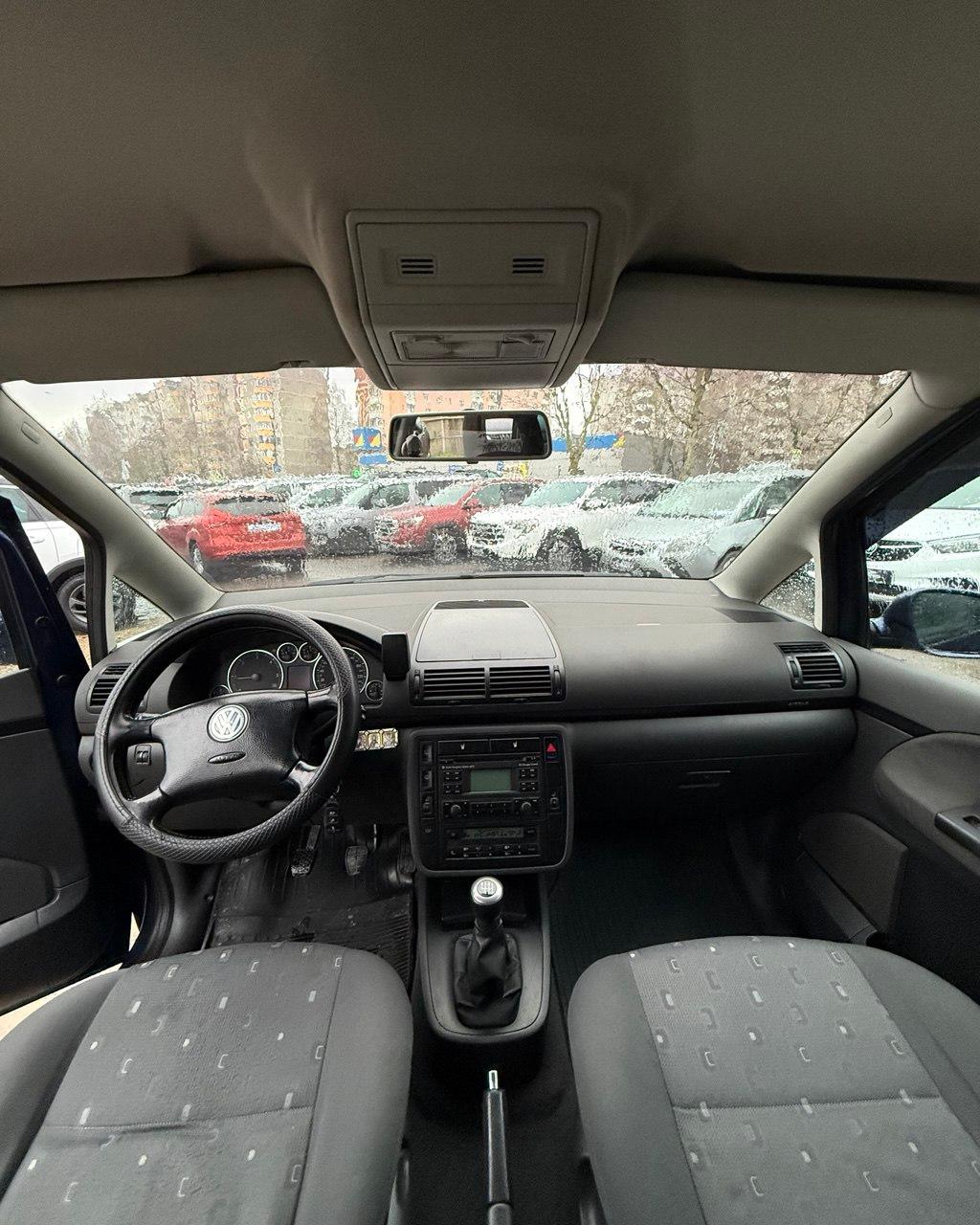 Volkswagen Sharan I · 2-й рестайлинг , 2005 г., механика, дизель - фото 9