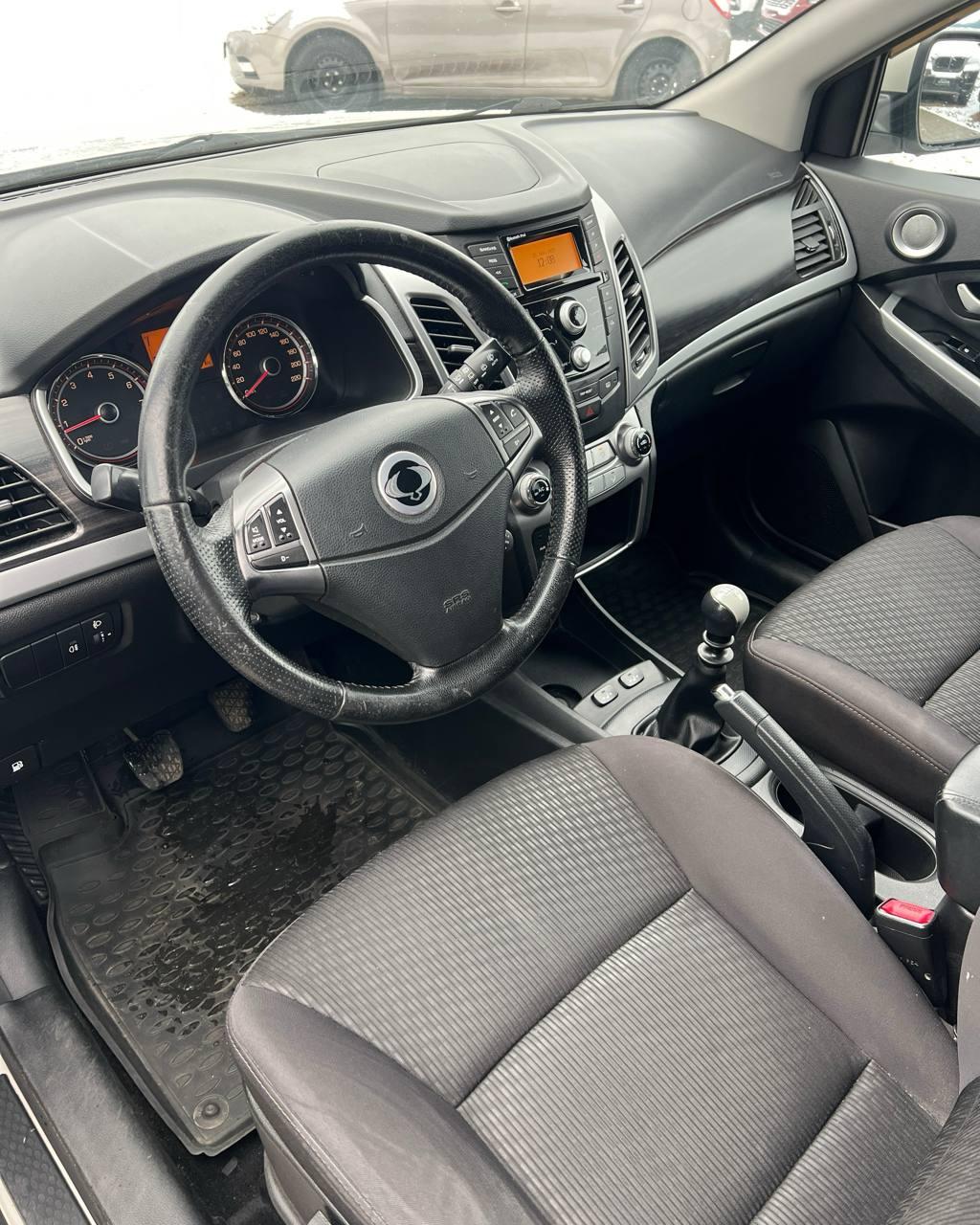 SsangYong Actyon II · Рестайлинг , 2013 г., механика, бензин - фото 10