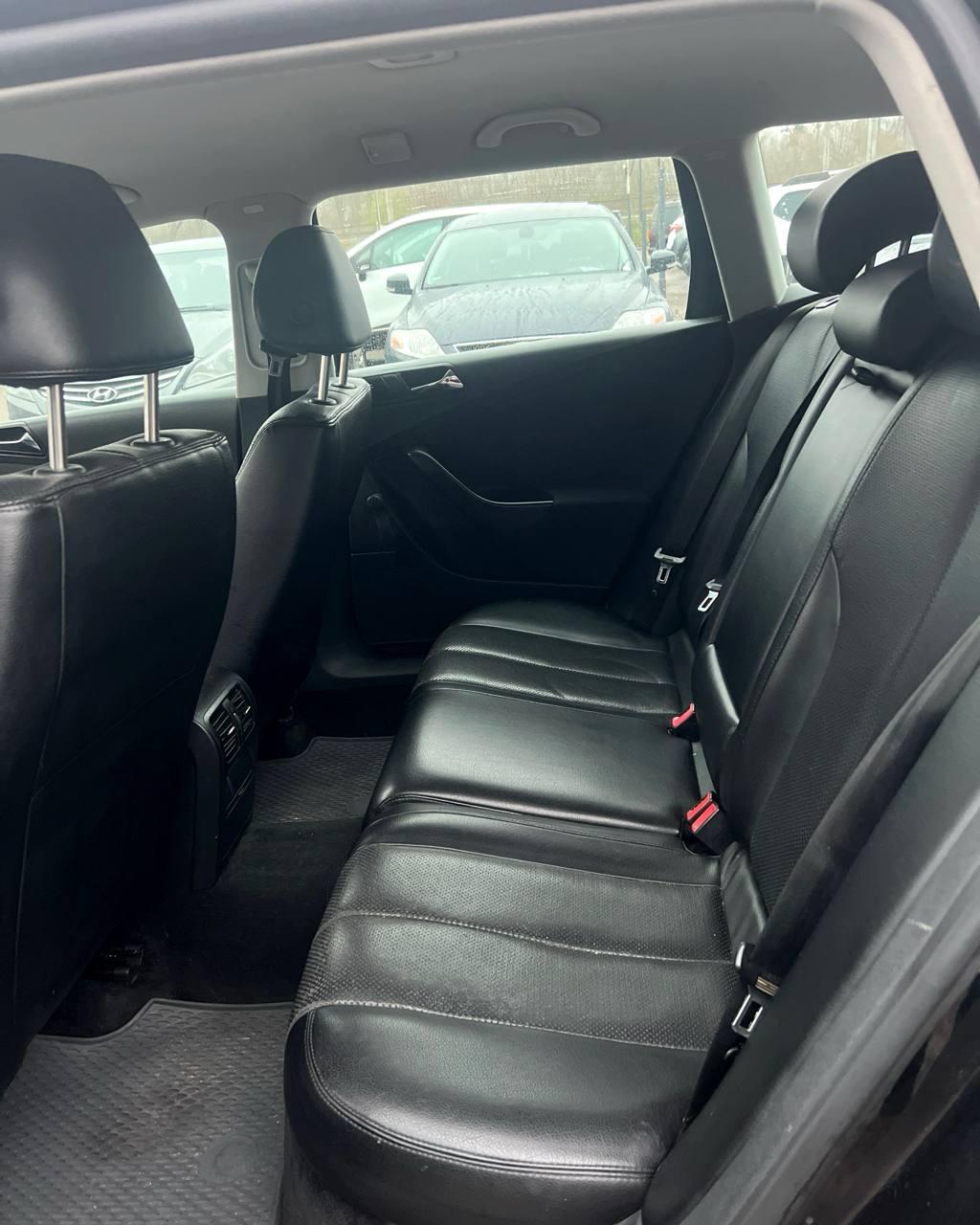 Volkswagen Passat B6 , 2007 г., автомат, дизель - фото 12