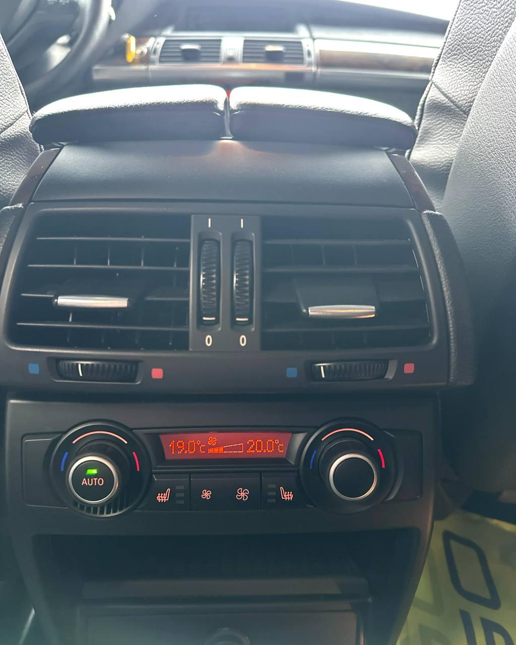 BMW X5 E70 · Рестайлинг , 2010 г., автомат, дизель - фото 19