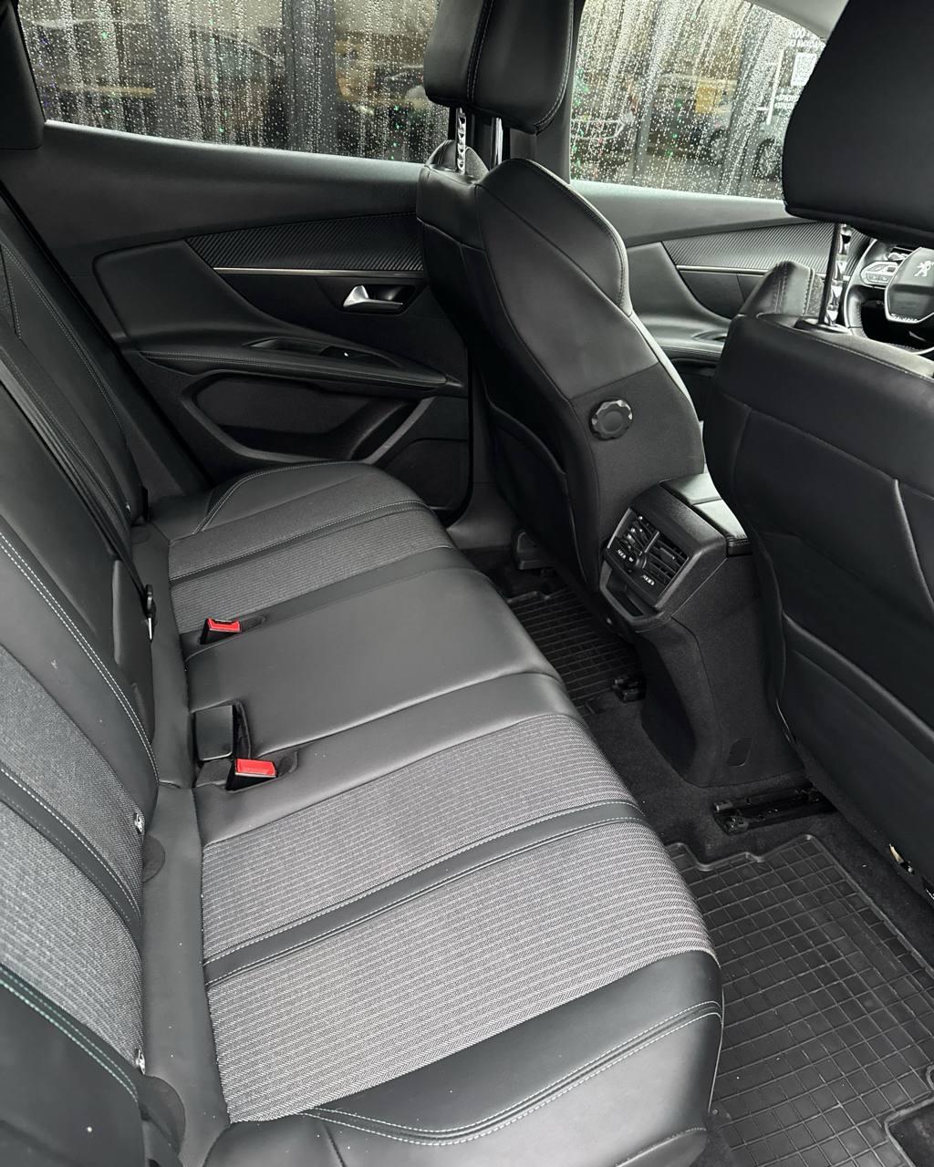 Peugeot 3008 II · Рестайлинг , 2021 г., автомат, дизель - фото 12