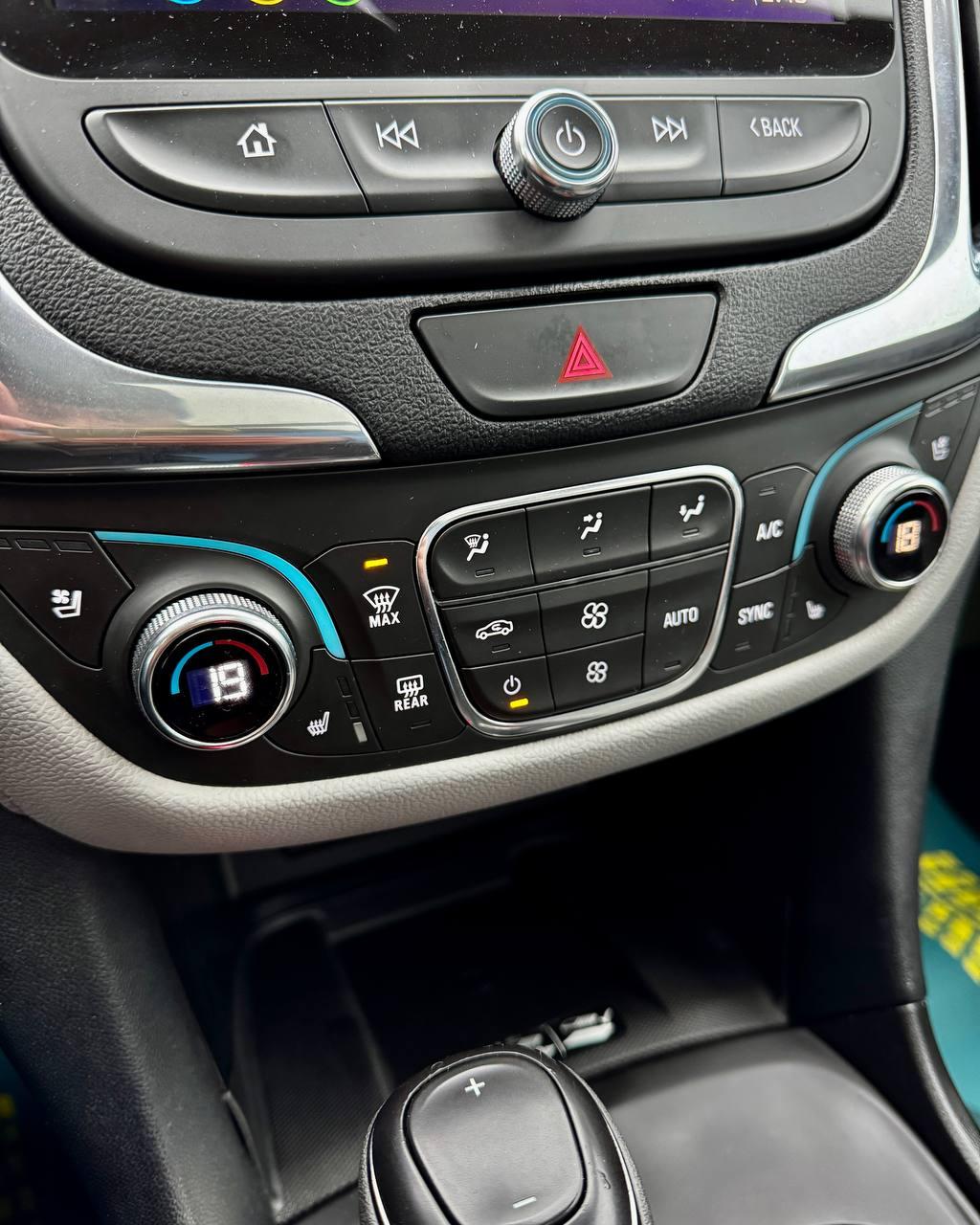 Chevrolet Equinox III , 2020 г., автомат, бензин - фото 20