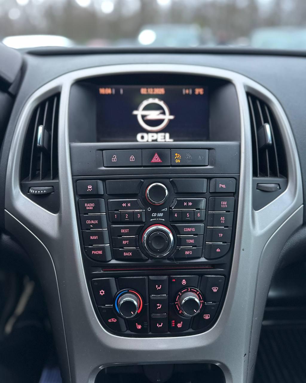 Opel Astra J , 2011 г., механика, дизель - фото 10