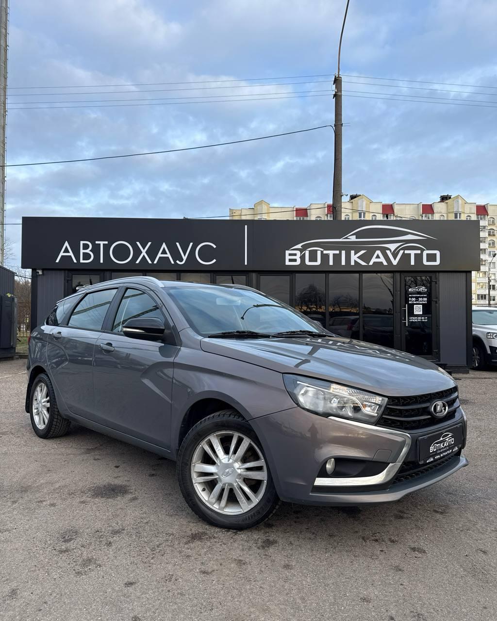 Lada (ВАЗ) Vesta I , 2017 г., механика, бензин