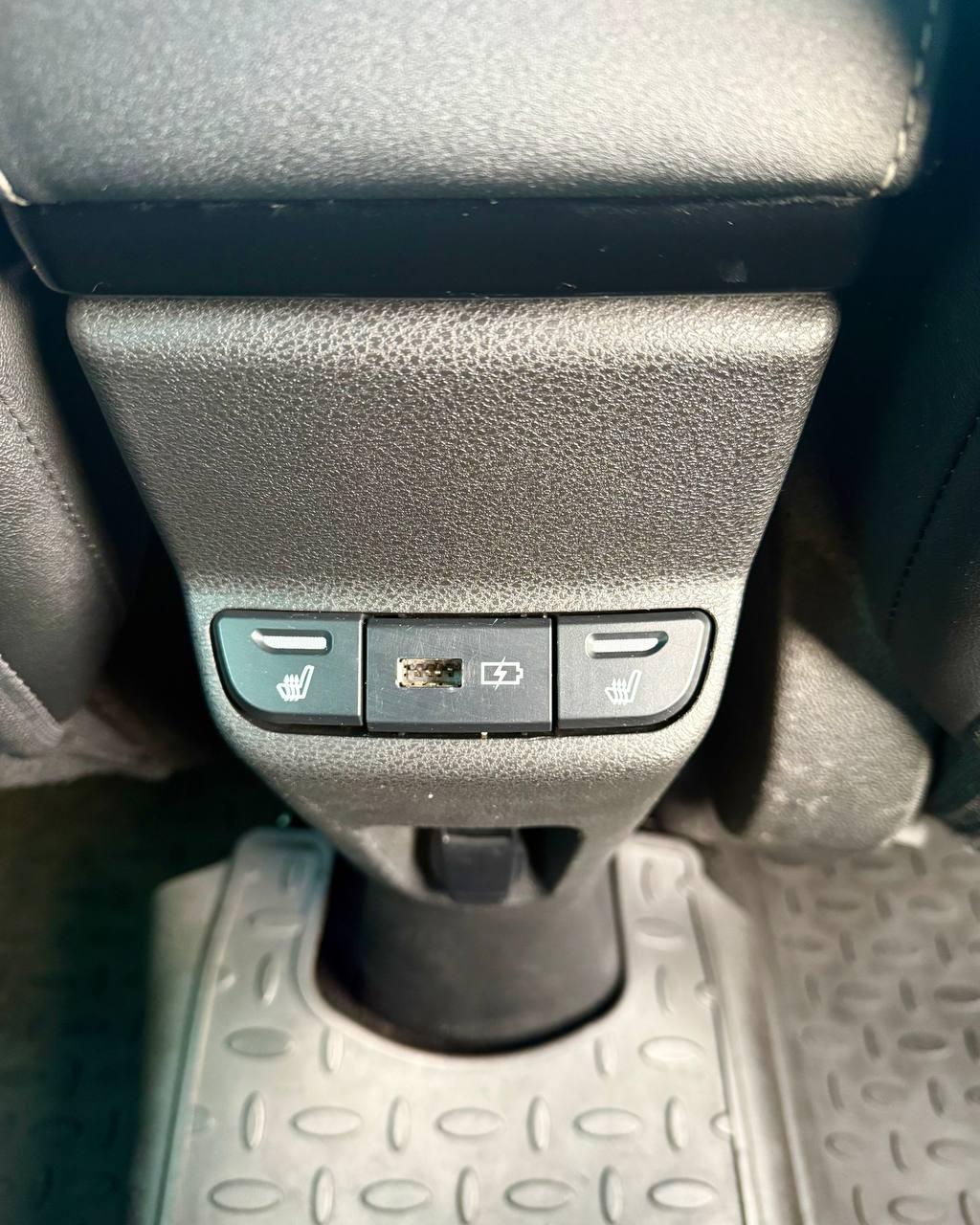 Lada (ВАЗ) XRAY Cross I , 2019 г., механика, бензин - фото 14