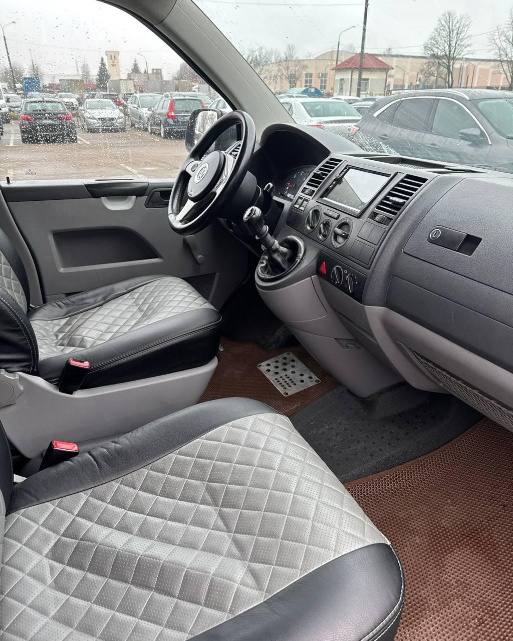 Volkswagen Transporter T5 , 2008 г., механика, дизель - фото 12