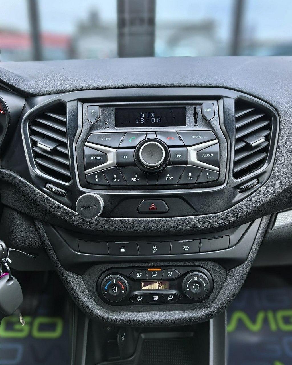 Lada (ВАЗ) Vesta I , 2019 г., механика, бензин - фото 13