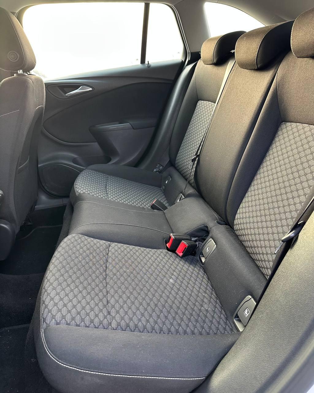 Opel Astra K , 2017 г., механика, дизель - фото 8