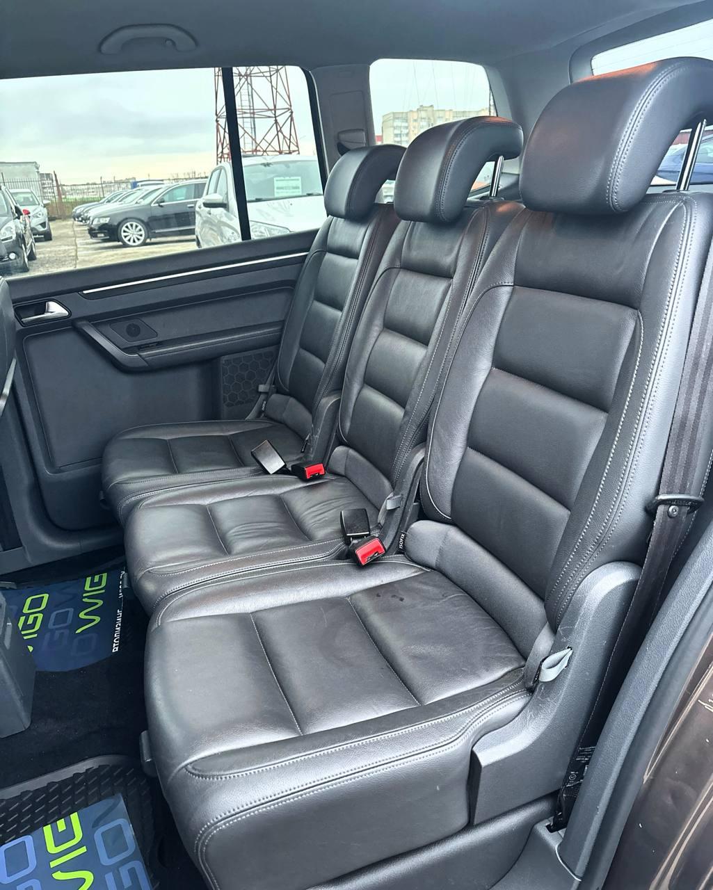 Volkswagen Touran I · 2-й рестайлинг , 2012 г., робот, дизель - фото 11