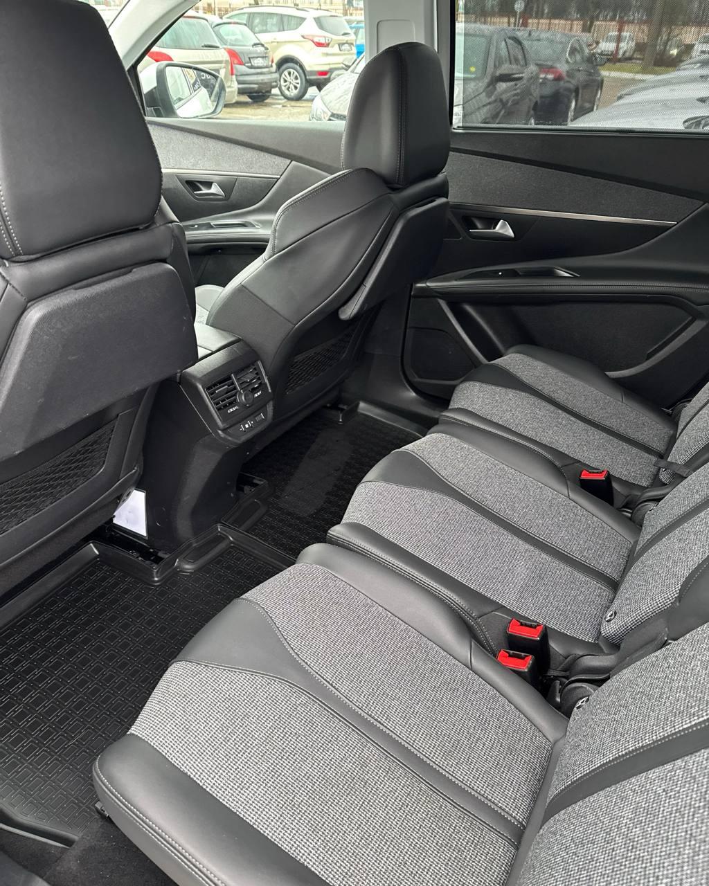 Peugeot 5008 II , 2019 г., механика, бензин - фото 12