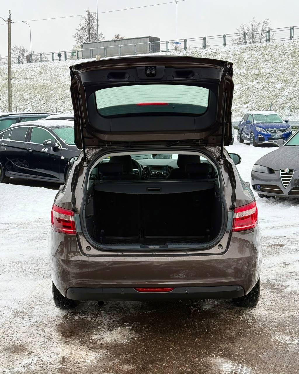 Lada (ВАЗ) Vesta I , 2021 г., механика, бензин - фото 18