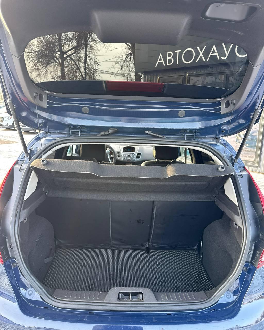 Ford Fiesta VI · Рестайлинг , 2013 г., механика, бензин - фото 13