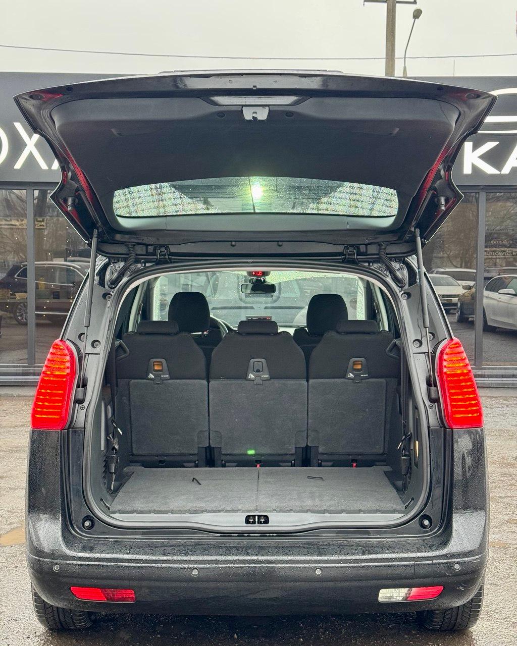 Peugeot 5008 I , 2011 г., механика, дизель - фото 12