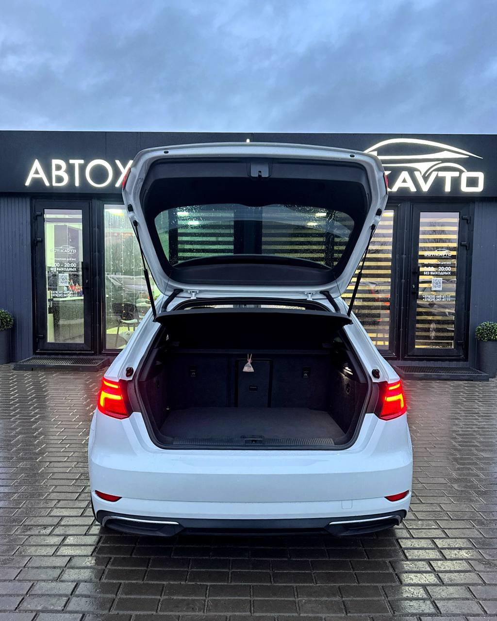 Audi A3 8V · Рестайлинг , 2017 г., робот, бензин - фото 12