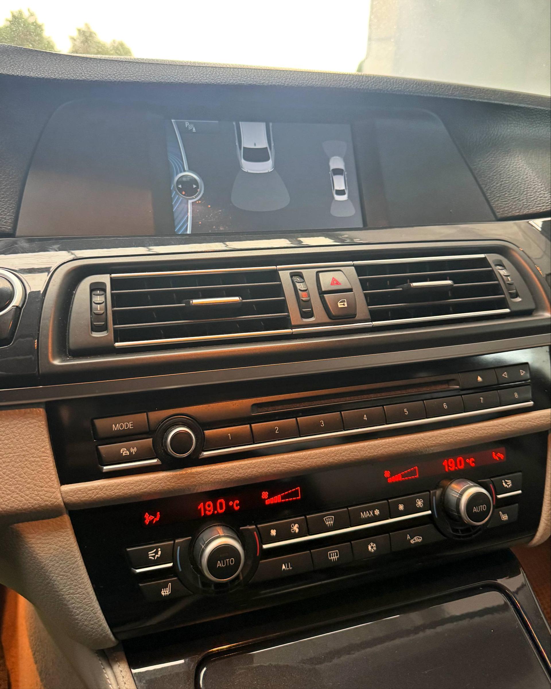 BMW 5 серия F10 F11 , 2012 г., автомат, дизель - фото 12