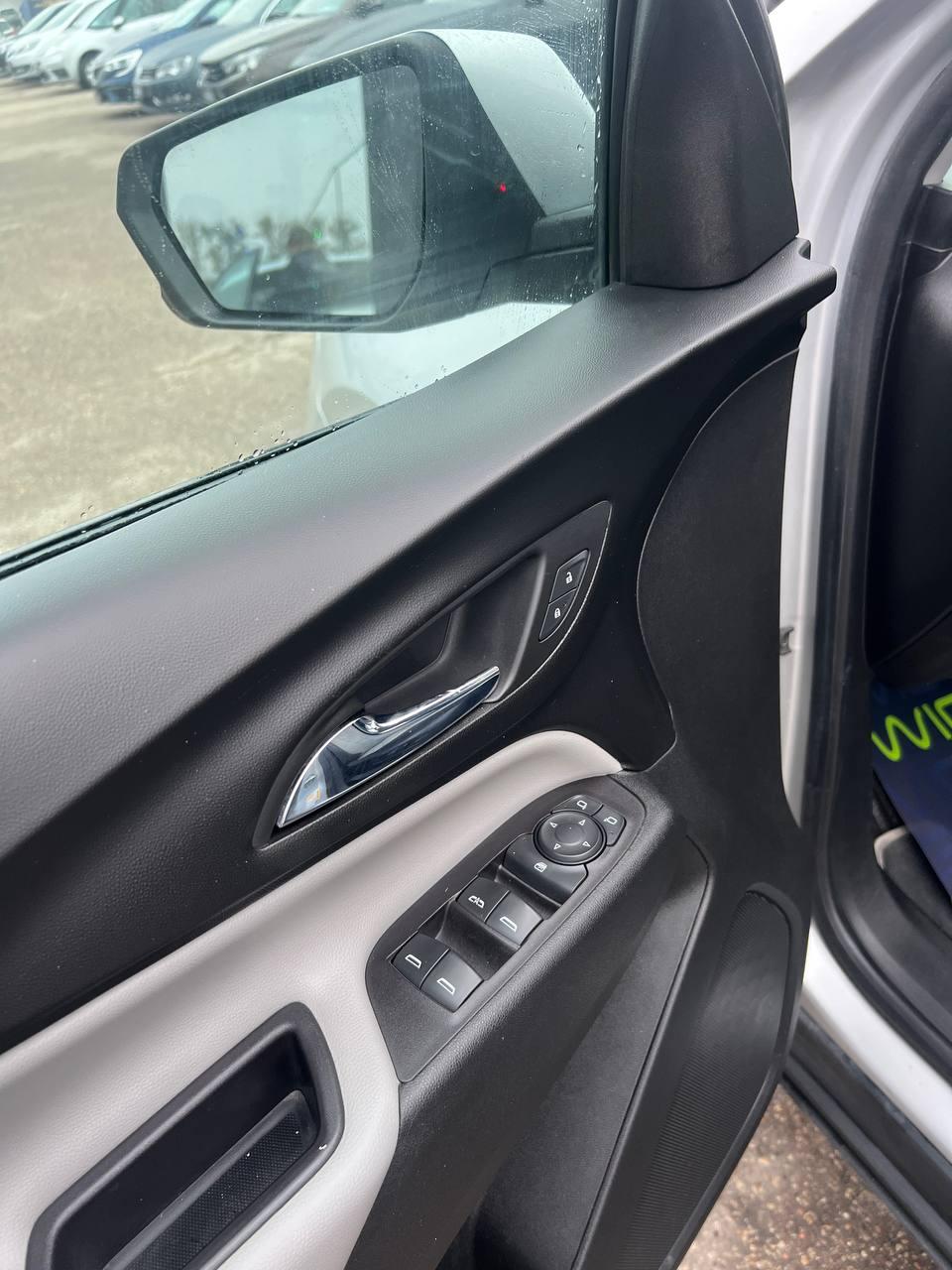 Chevrolet Equinox III , 2020 г., автомат, бензин - фото 10