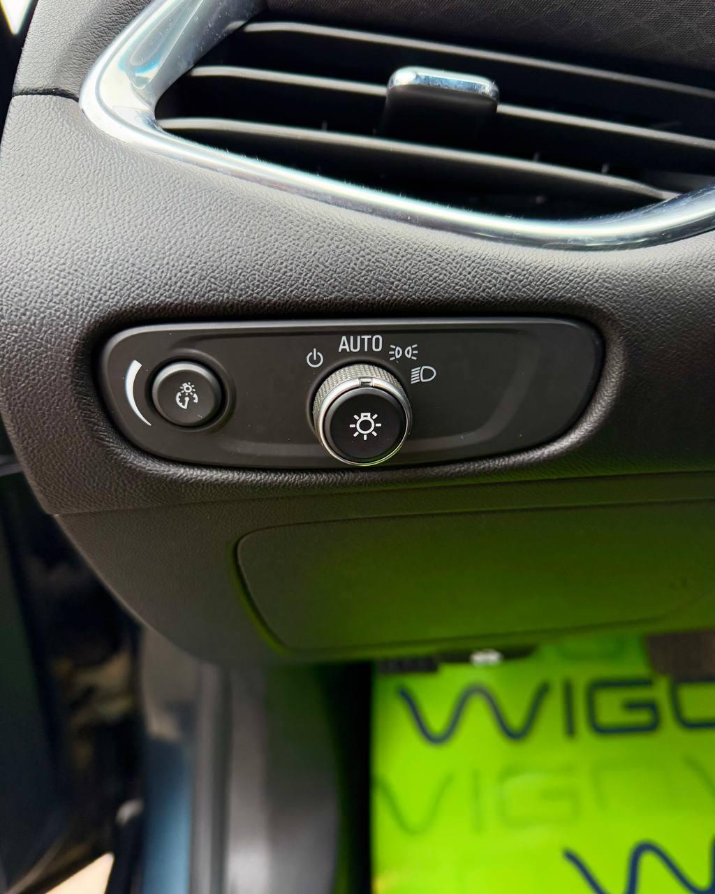 Chevrolet Malibu IX · Рестайлинг , 2018 г., вариатор, бензин - фото 17