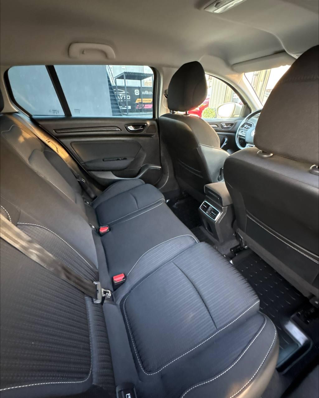 Renault Megane IV , 2019 г., механика, дизель - фото 11