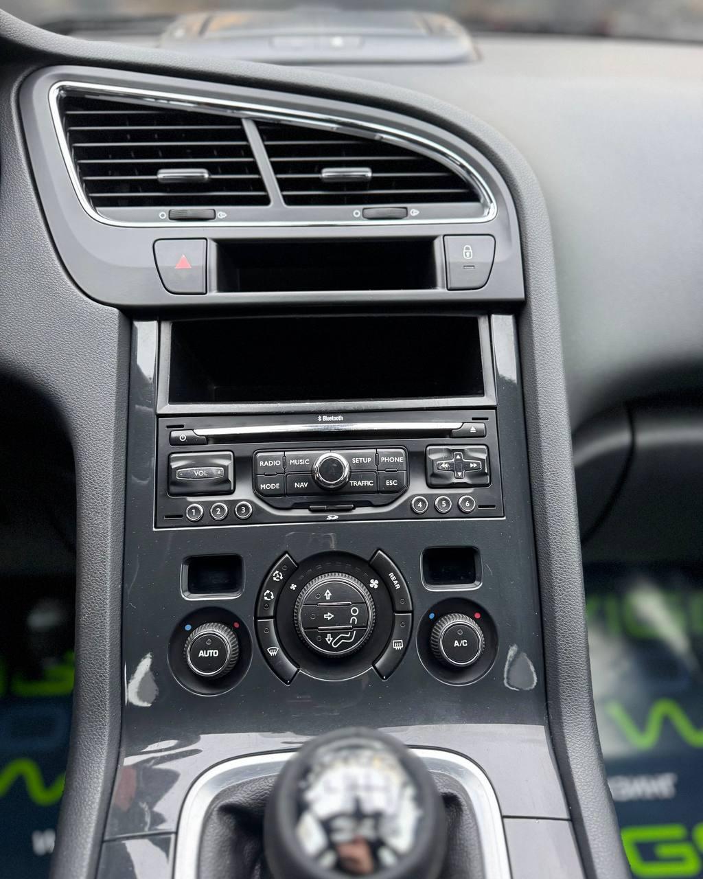 Peugeot 5008 I , 2011 г., механика, дизель - фото 18