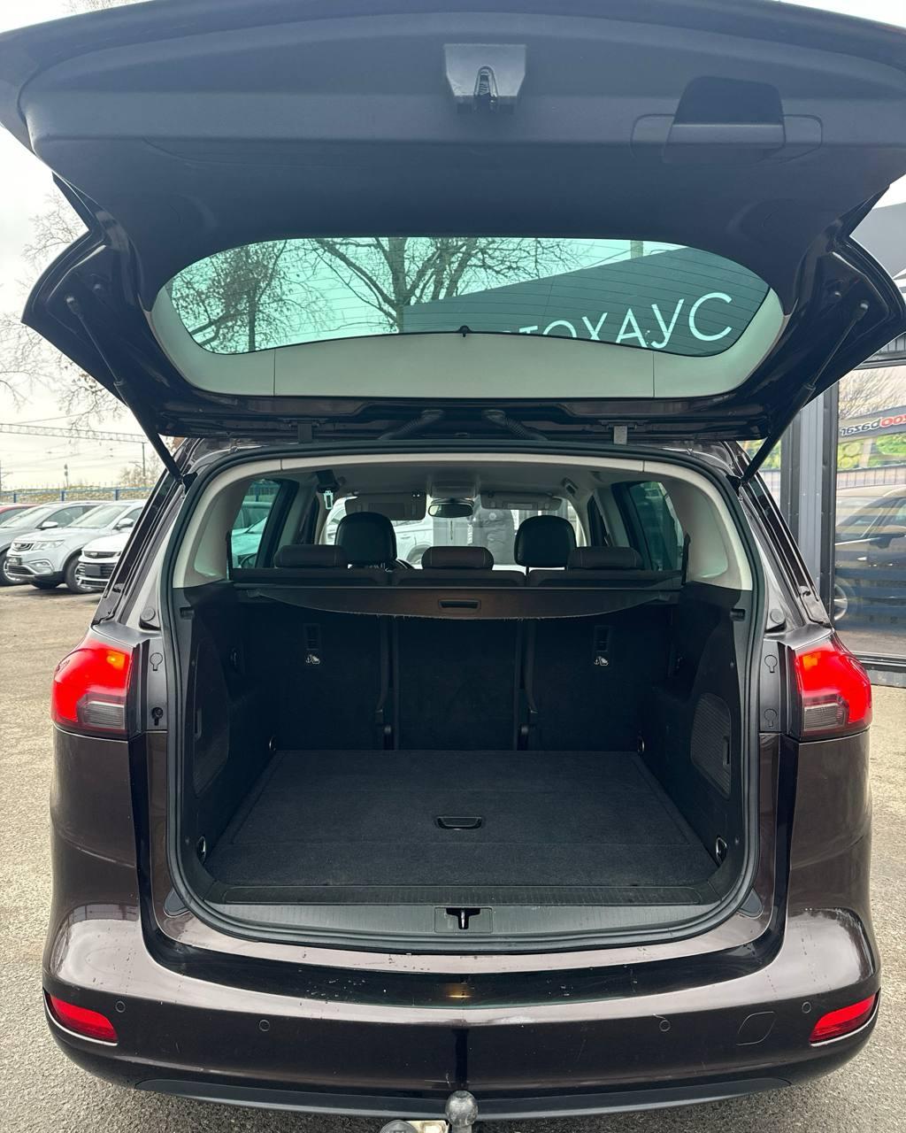 Opel Zafira C , 2013 г., механика, дизель - фото 12