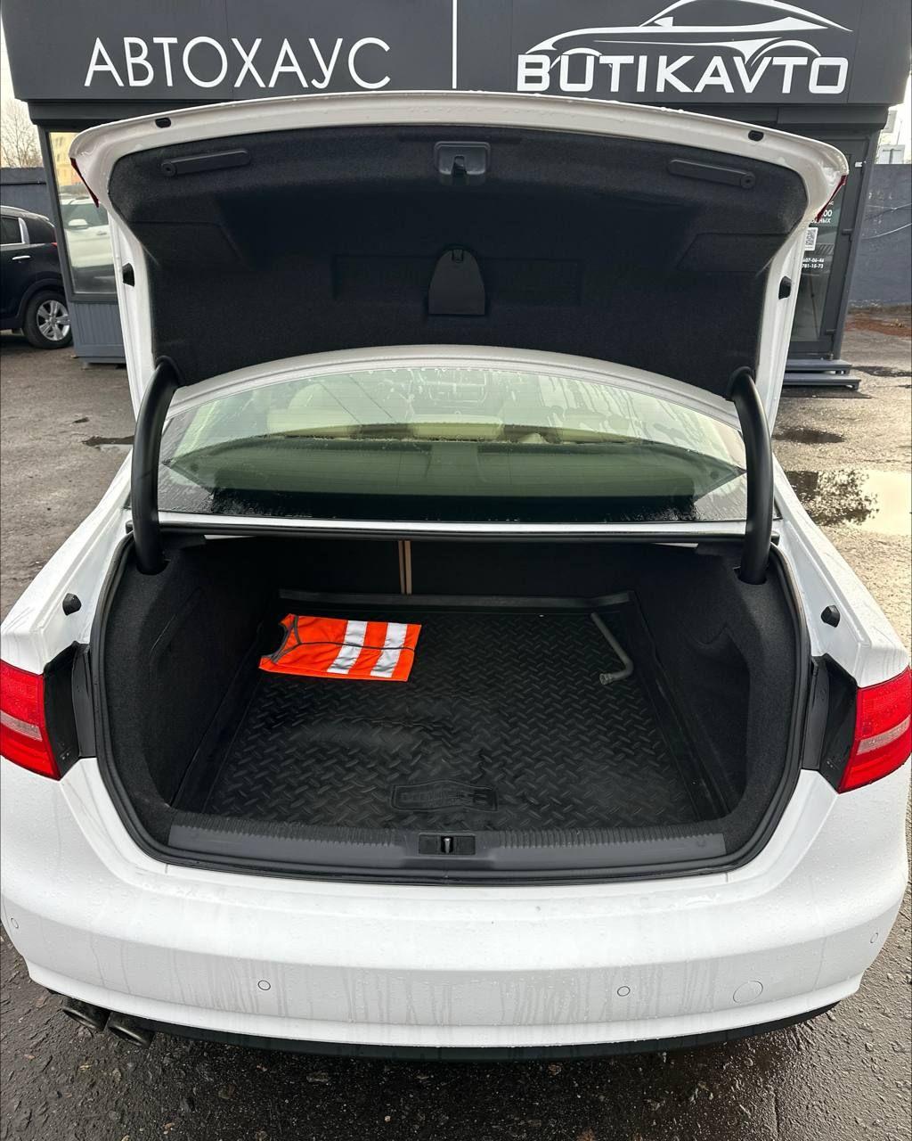 Audi A4 B8 · Рестайлинг , 2014 г., вариатор, бензин - фото 10