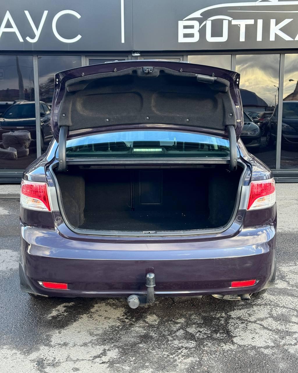 Toyota Avensis III (T270) , 2009 г., механика, бензин - фото 14