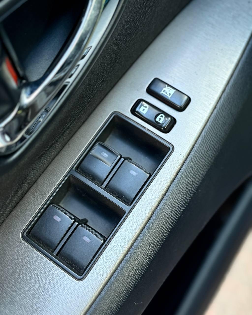 Toyota Avensis III (T270) , 2009 г., механика, бензин - фото 18