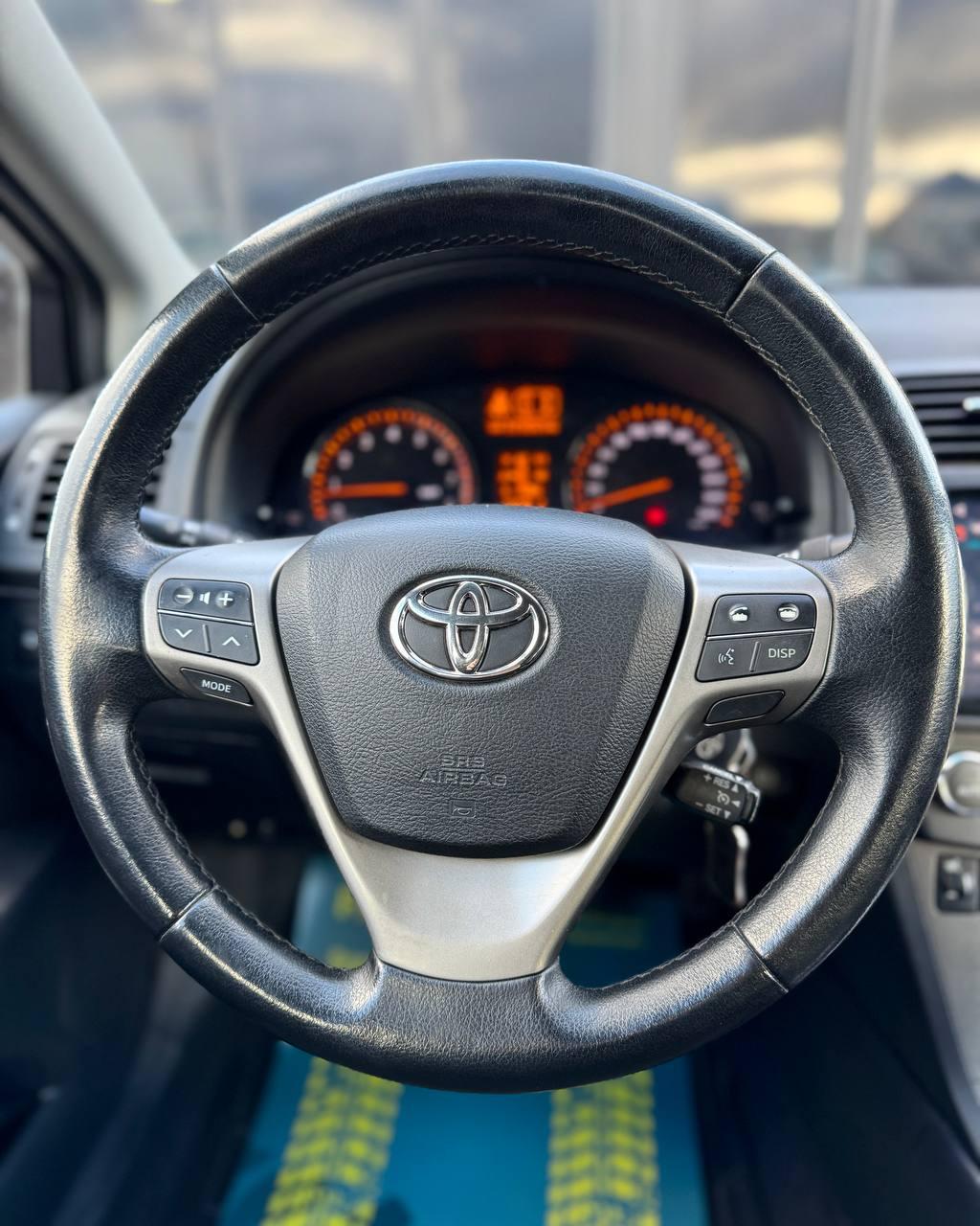 Toyota Avensis III (T270) , 2009 г., механика, бензин - фото 15