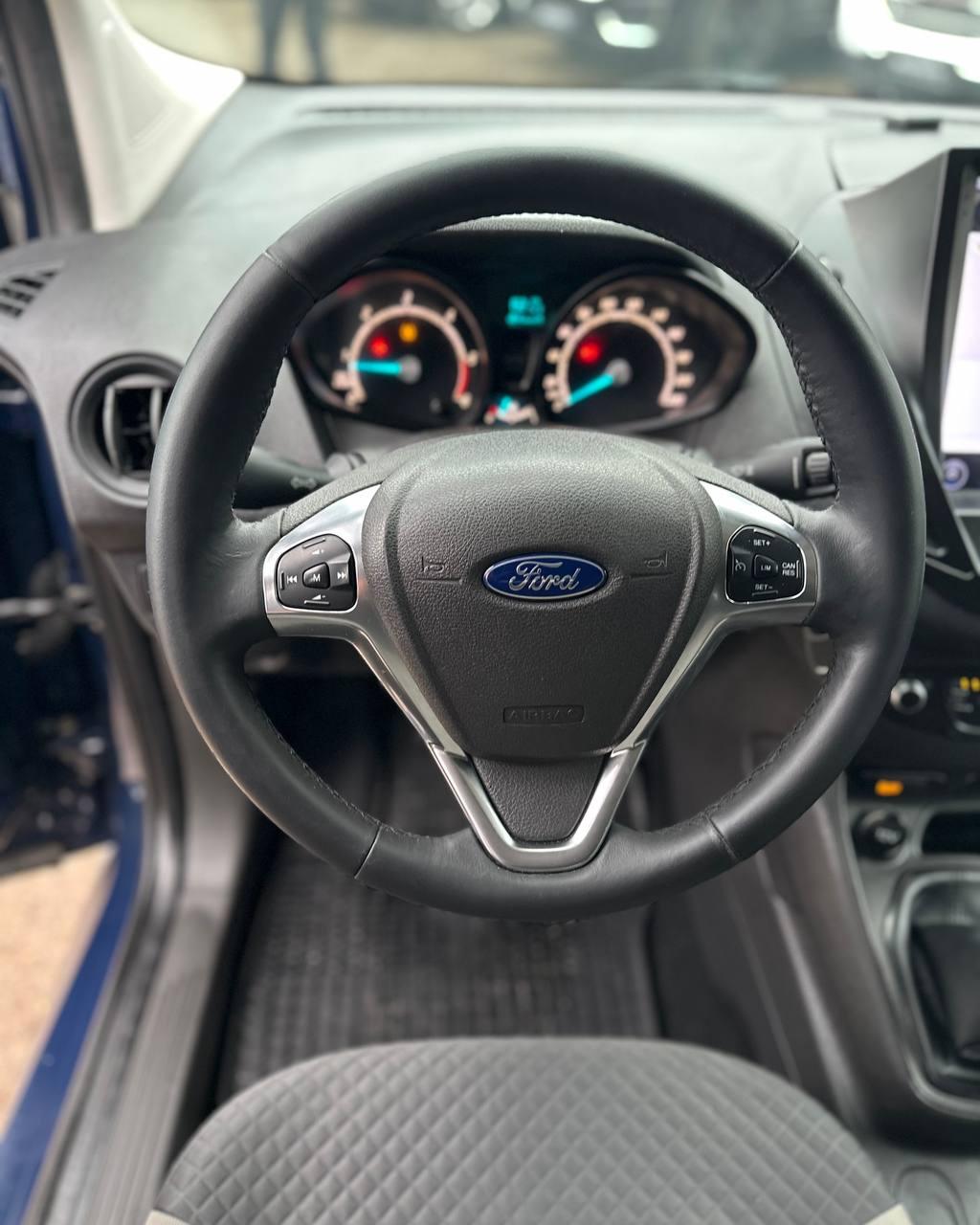 Ford Tourneo Courier I , 2017 г., механика, дизель - фото 10