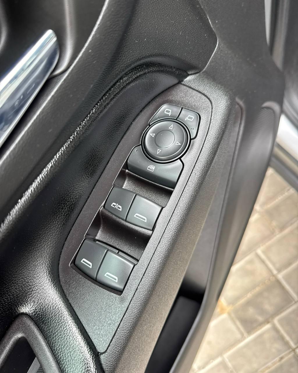 Chevrolet Equinox III · Рестайлинг , 2022 г., автомат, бензин - фото 18