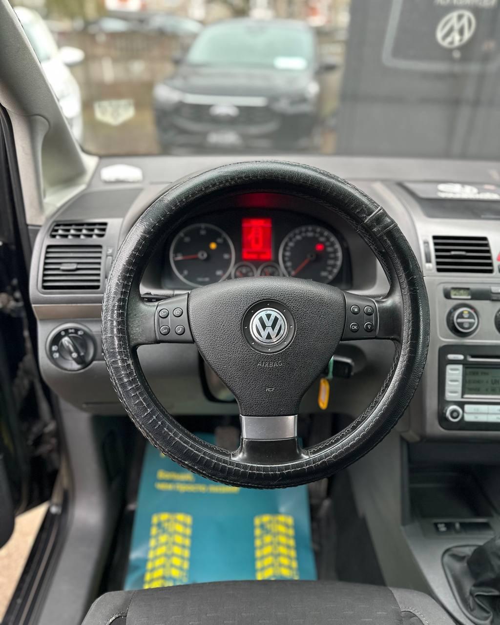 Volkswagen Touran I · Рестайлинг , 2007 г., механика, дизель - фото 11