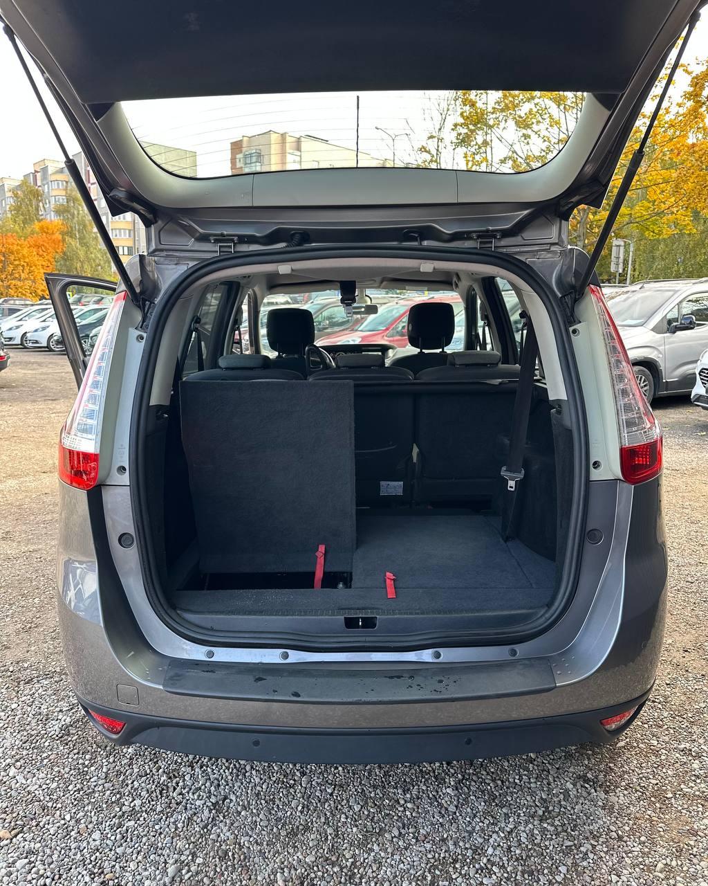 Renault Grand Scenic III · 2-й рестайлинг , 2013 г., механика, бензин - фото 13