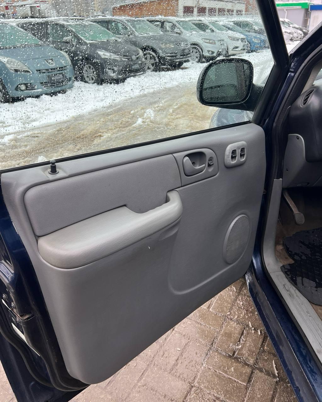 Dodge Caravan IV , 2005 г., автомат, бензин - фото 9