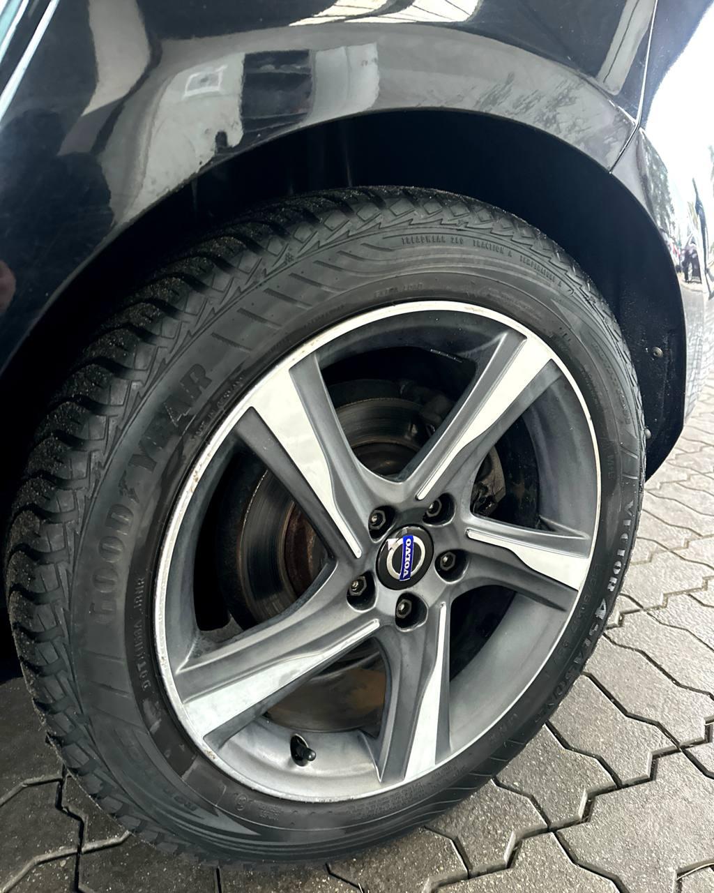 Volvo V40 II , 2013 г., механика, дизель - фото 10