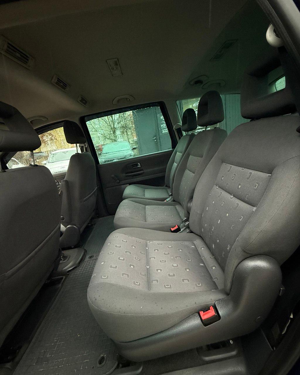 Volkswagen Sharan I · 2-й рестайлинг , 2005 г., механика, дизель - фото 8