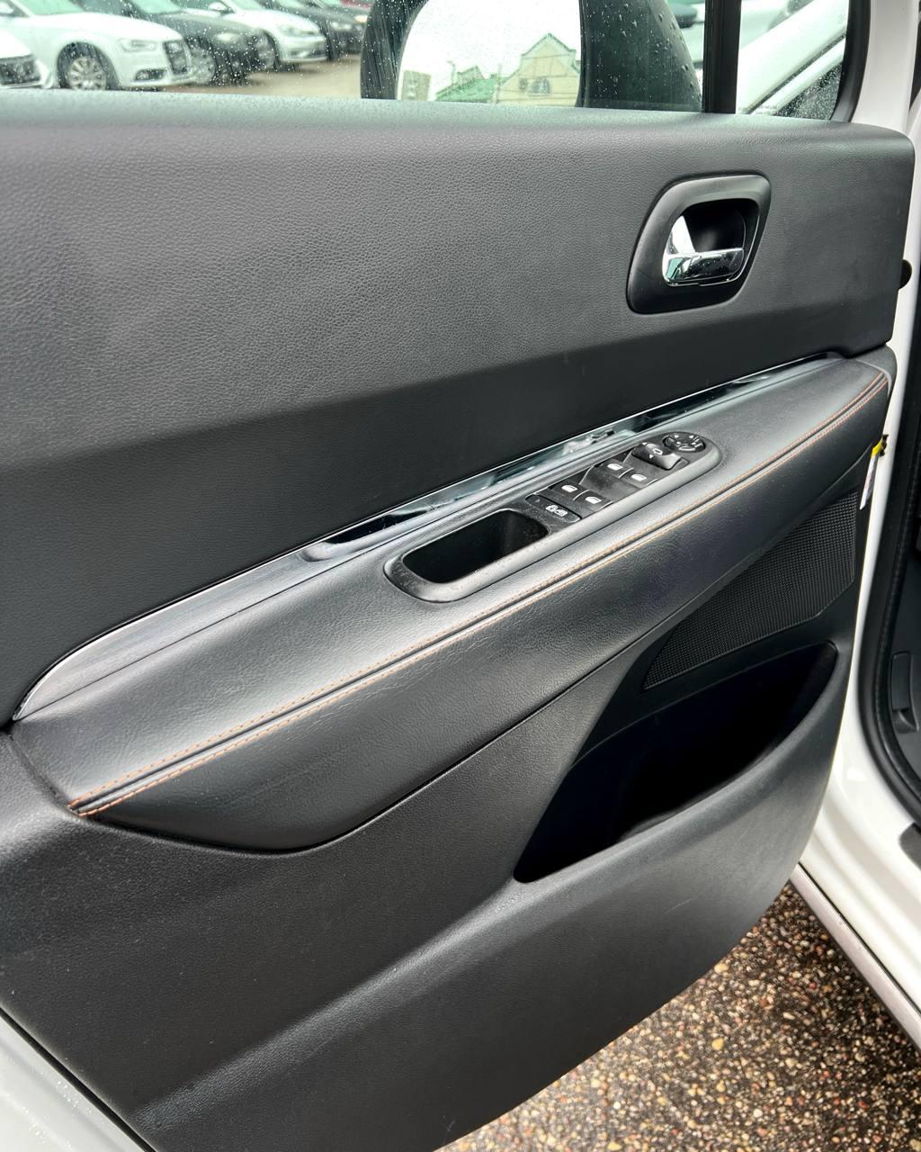 Peugeot 3008 I · Рестайлинг , 2014 г., механика, дизель  - фото 10