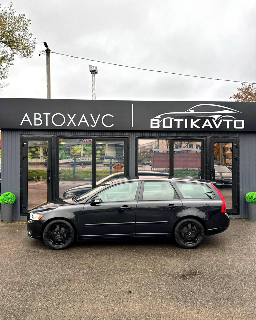 Volvo V50 I · 2-й рестайлинг , 2012 г., механика, дизель  - фото 7