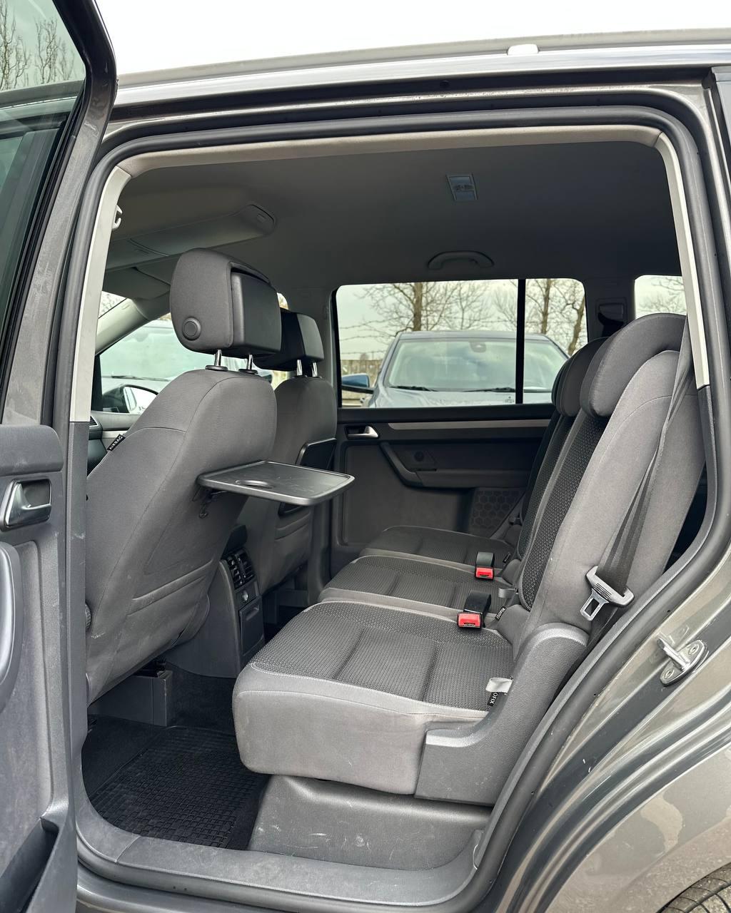 Volkswagen Touran I · 2-й рестайлинг , 2014 г., робот, дизель - фото 8