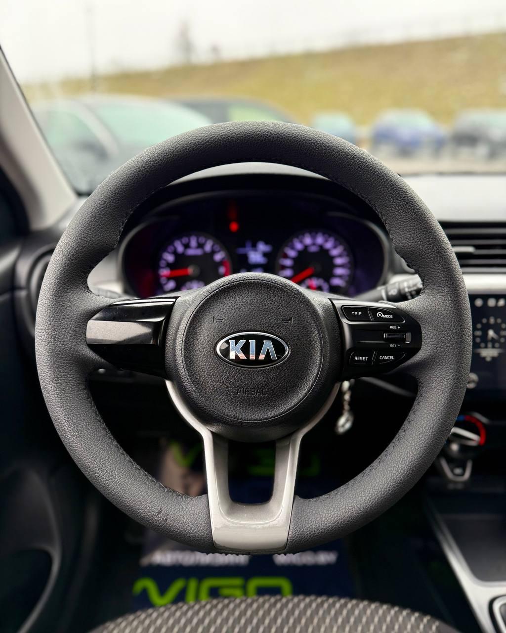 Kia Rio IV , 2018 г., механика, бензин - фото 10
