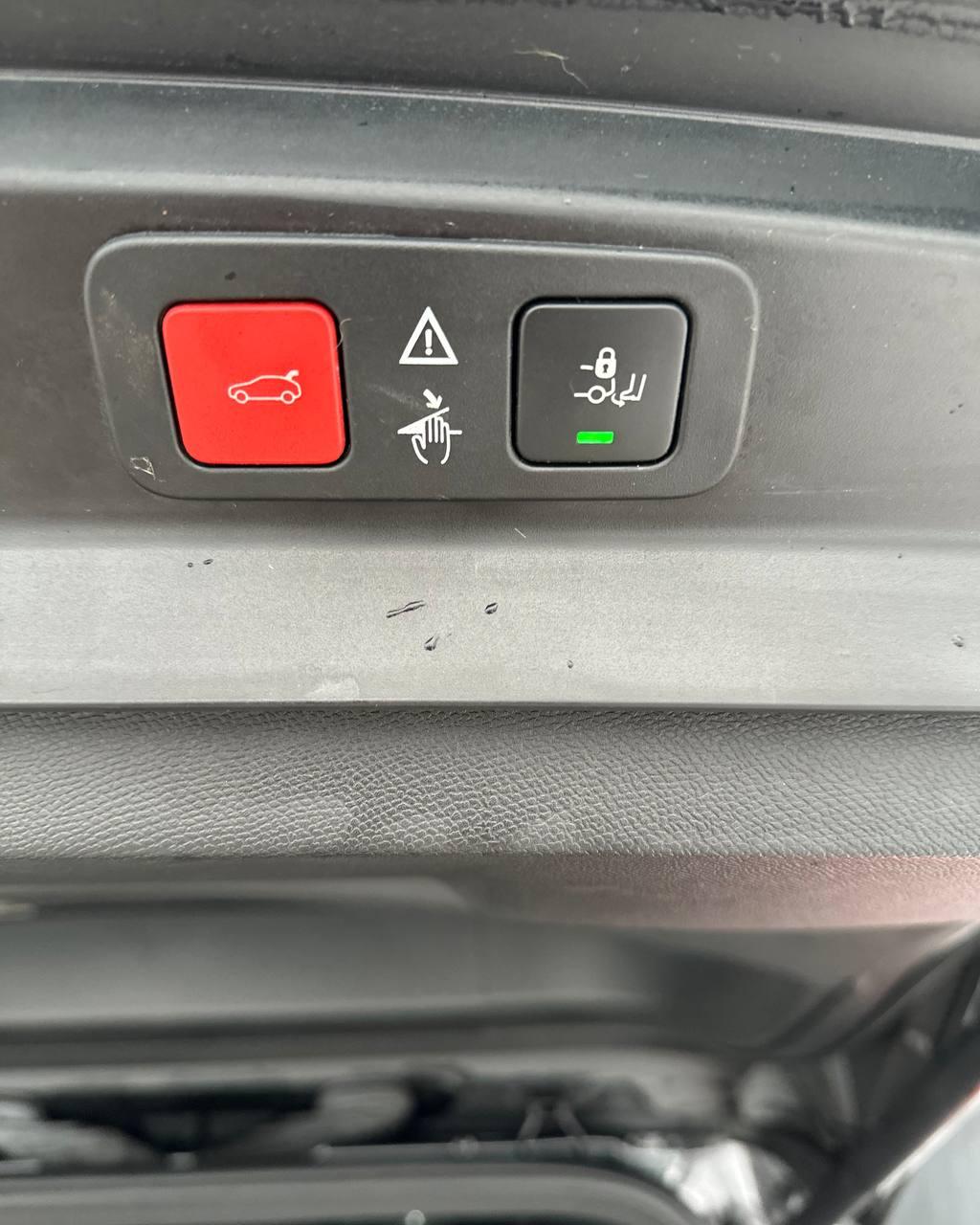 Peugeot 5008 II · Рестайлинг , 2022 г., автомат, бензин - фото 17