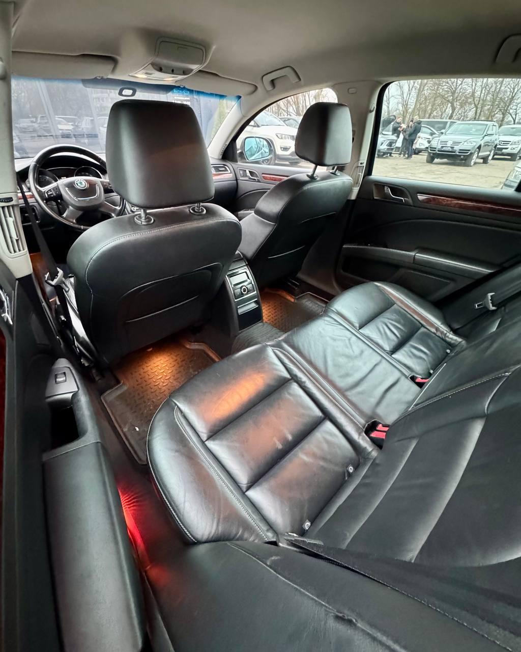 Skoda Superb II , 2010 г., механика, дизель - фото 11