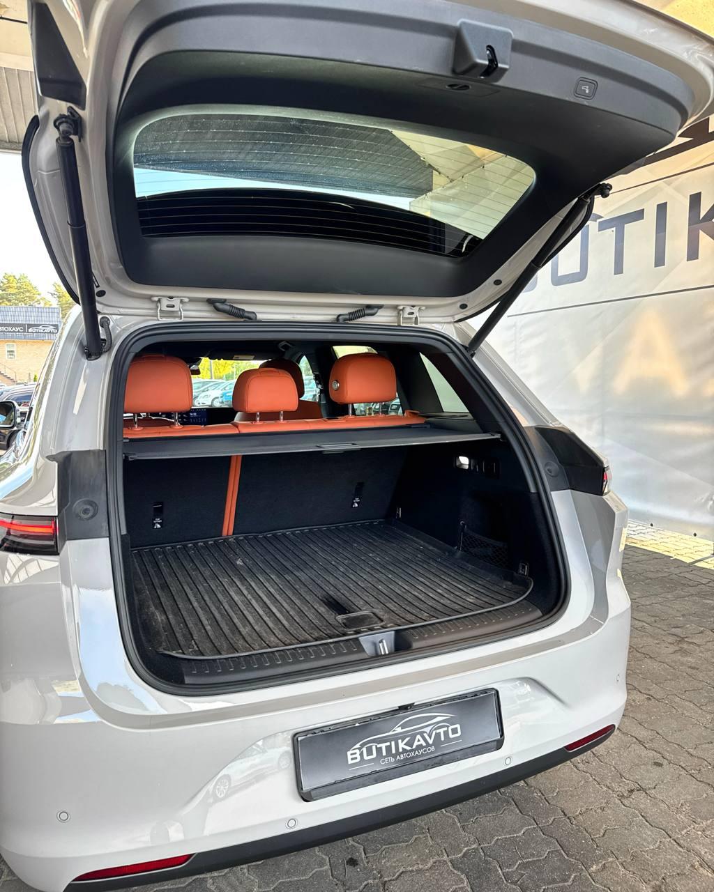 Li Auto L6 I , 2024 г., автомат, гибрид - фото 19