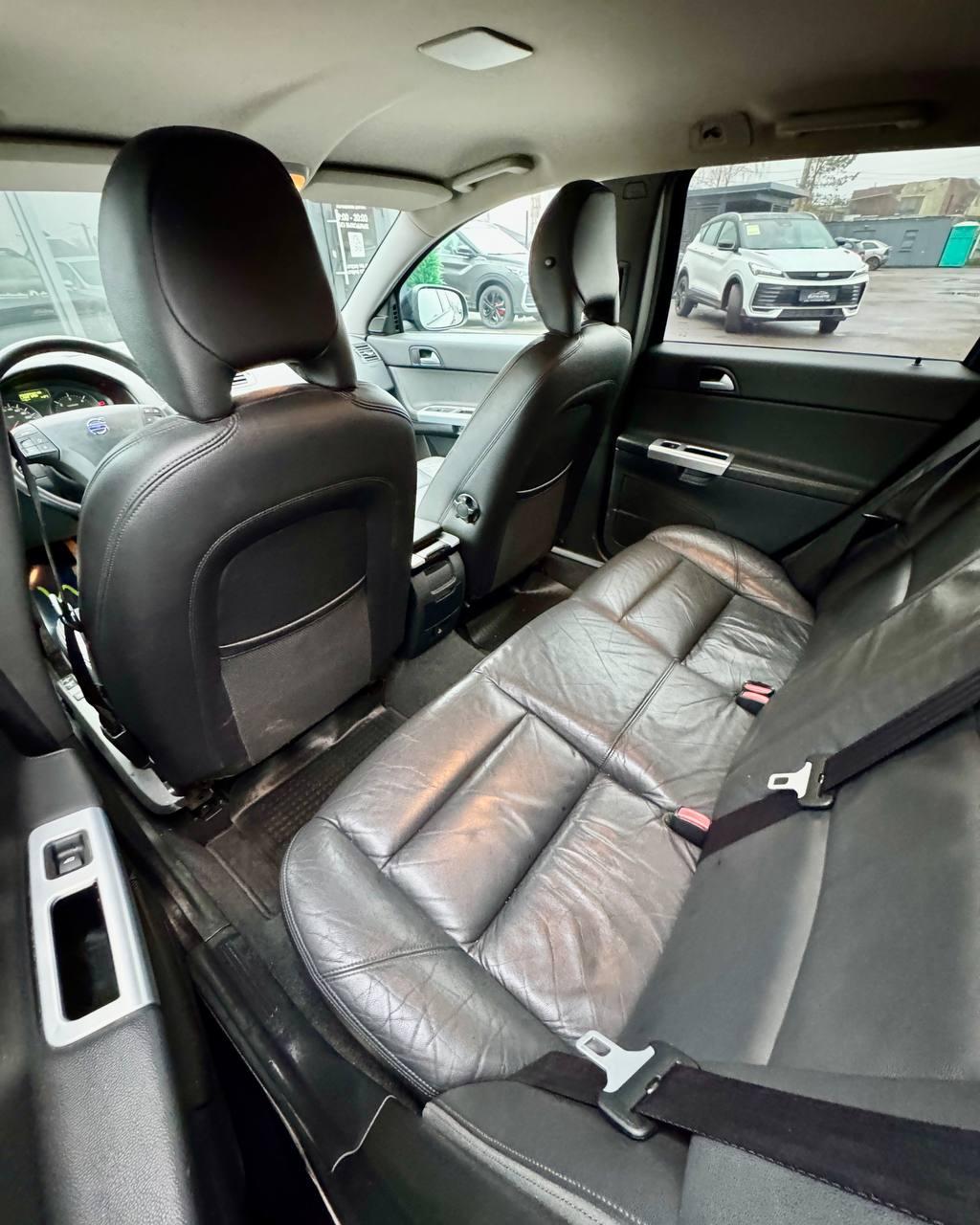 Volvo V50 I · 2-й рестайлинг , 2011 г., механика, дизель - фото 11