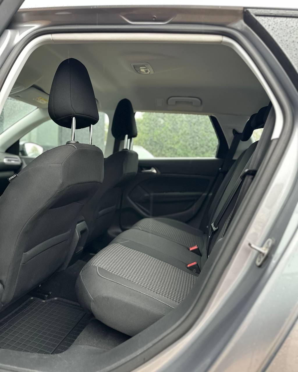 Peugeot 308 T9 · Рестайлинг , 2019 г., механика, дизель - фото 8