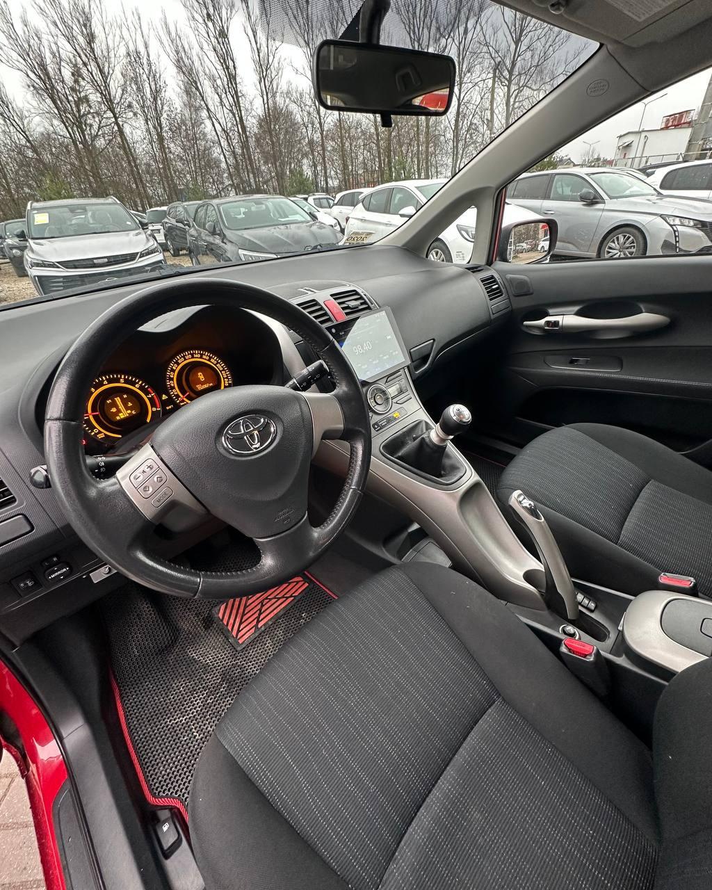 Toyota Auris I (E150) , 2009 г., механика, бензин - фото 7